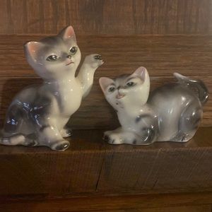 Vintage kitten ceramic Salt and pepper shakers